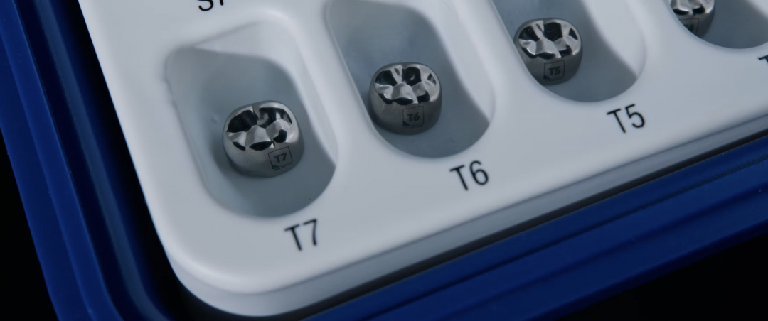 Read more about the article Acero Crowns